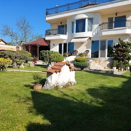 Paradise Garden Отель Bliznatsi